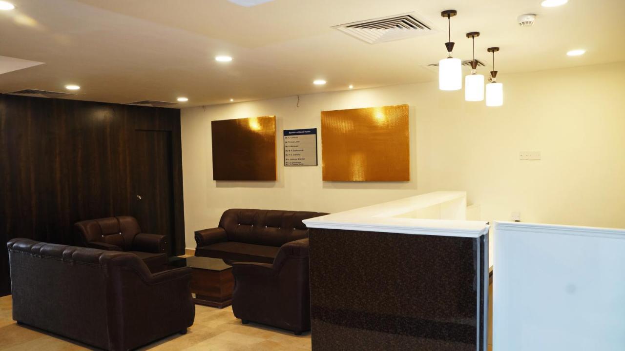 Malayalee Club Hotel Ченай Екстериор снимка